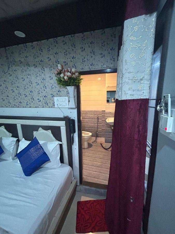 Hotel Ankit Near Assi Ghat Варанаси Екстериор снимка
