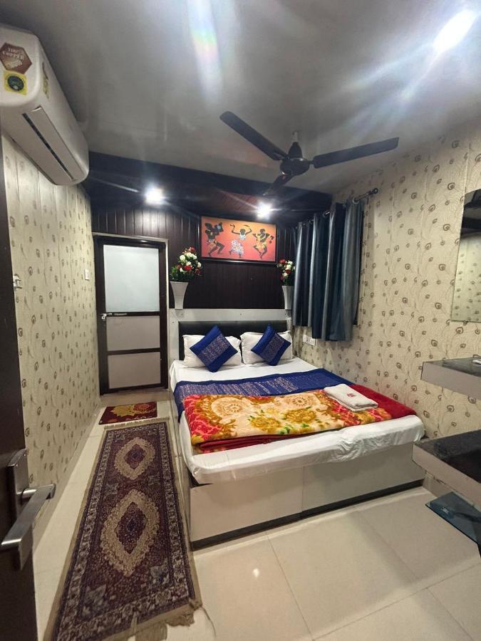 Hotel Ankit Near Assi Ghat Варанаси Екстериор снимка